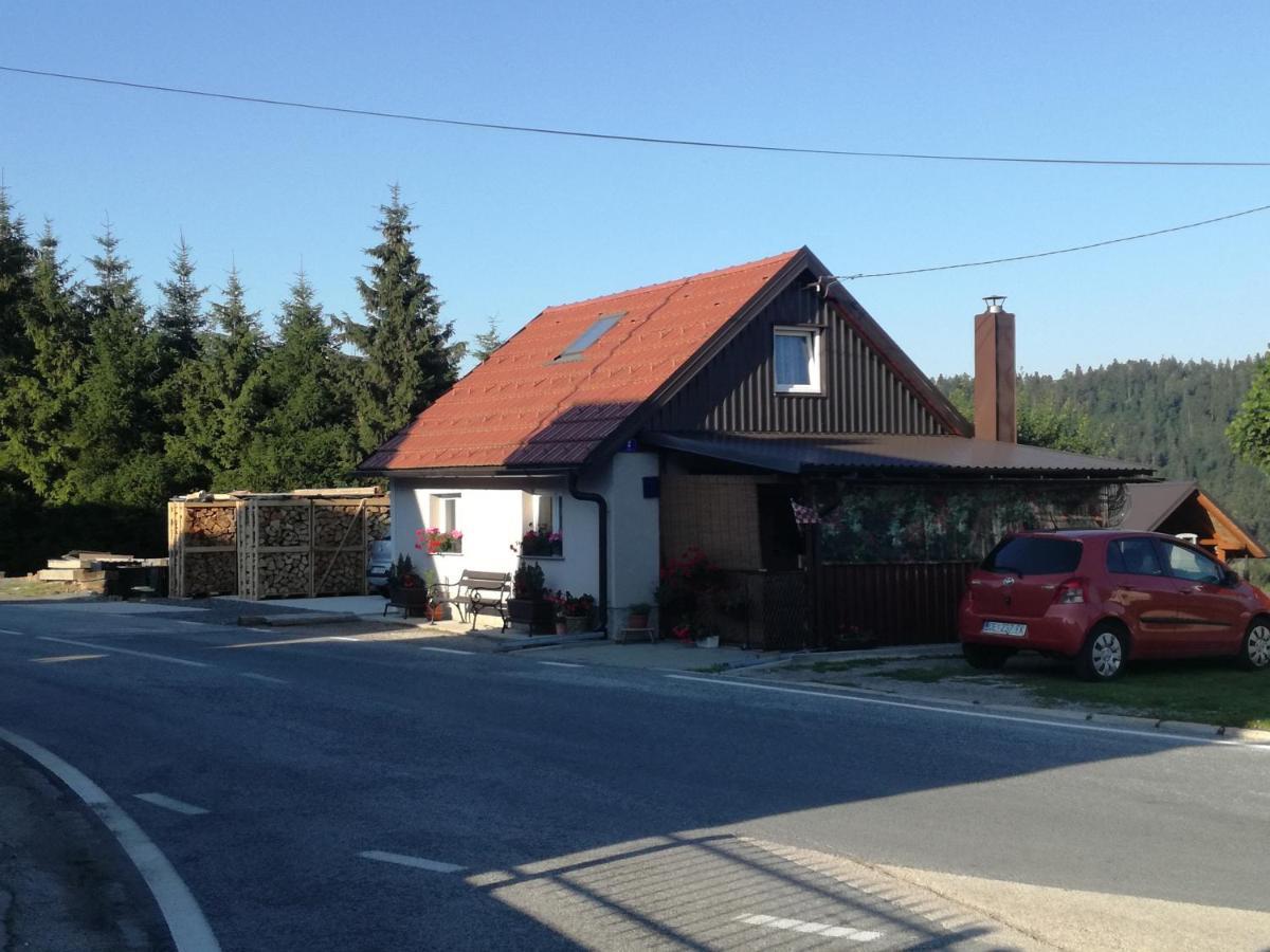 Kuca Za Odmor "Jasna" Apartment Crni Lug Bagian luar foto